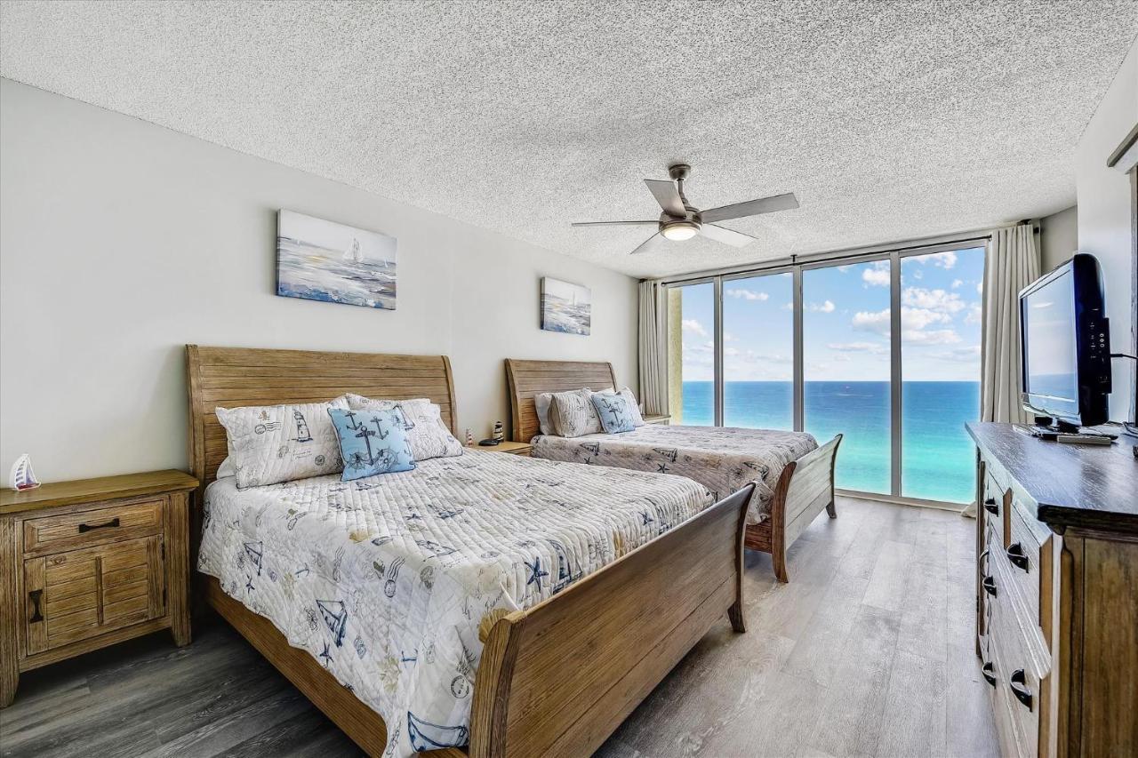 Long Tower 3, #1303 - Completely Renovated 2 Bedroom Sleeps 8, Apartment *
