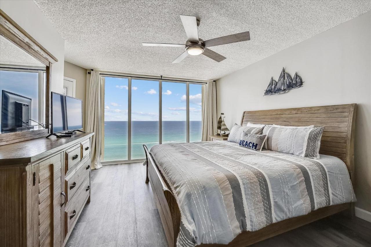 Long Tower 3, #1303 - Completely Renovated 2 Bedroom Sleeps 8, Apartment Panama City Beach