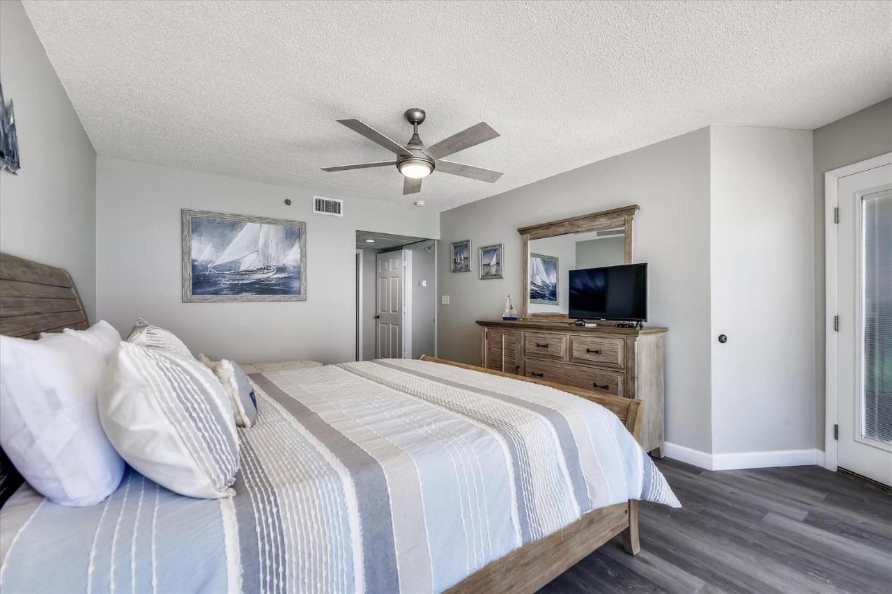 Long Tower 3, #1303 - Completely Renovated 2 Bedroom Sleeps 8, *