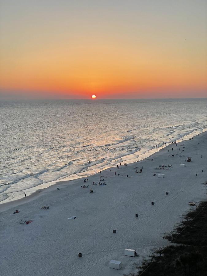 Long Tower 3, #1303 - Completely Renovated 2 Bedroom Sleeps 8, Apartment Panama City Beach